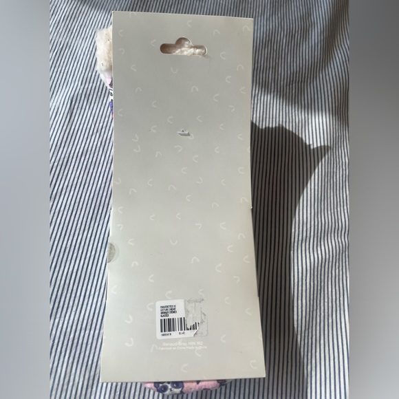 Hi, selling these lovely socks for kids in size US 12. - Picture 4 of 7